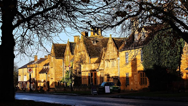 The Lygon Arms - Broadway