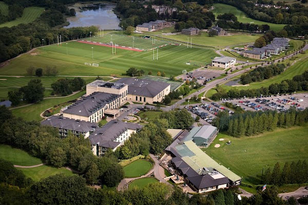 Vale Resort - Pontyclun