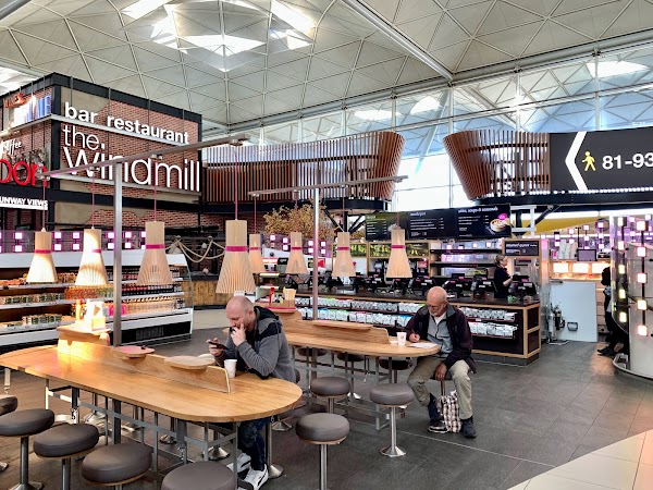 itsu - Stansted Airport