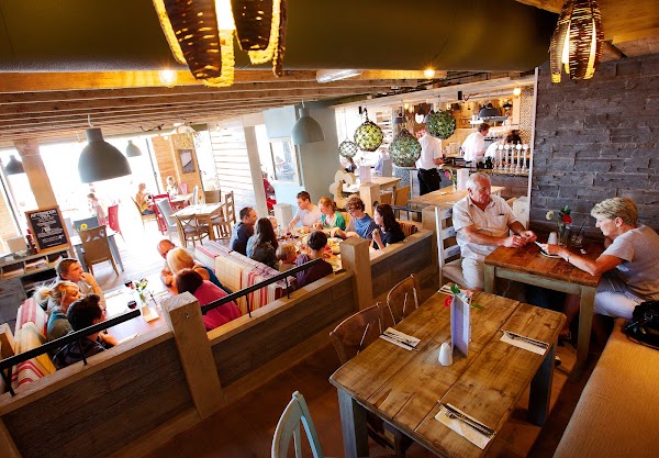 Salty's Beach Bar & Restaurant - Tenby