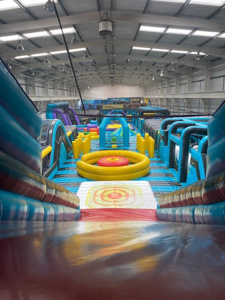 Jumpin Fun Inflatable Park - Salisbury