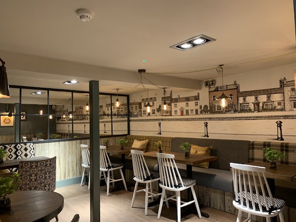 Pom's Kitchen & Deli - Lichfield